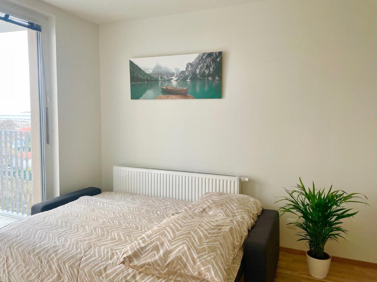 Central 55M2 Flat With Balcony & Parking Вена Экстерьер фото